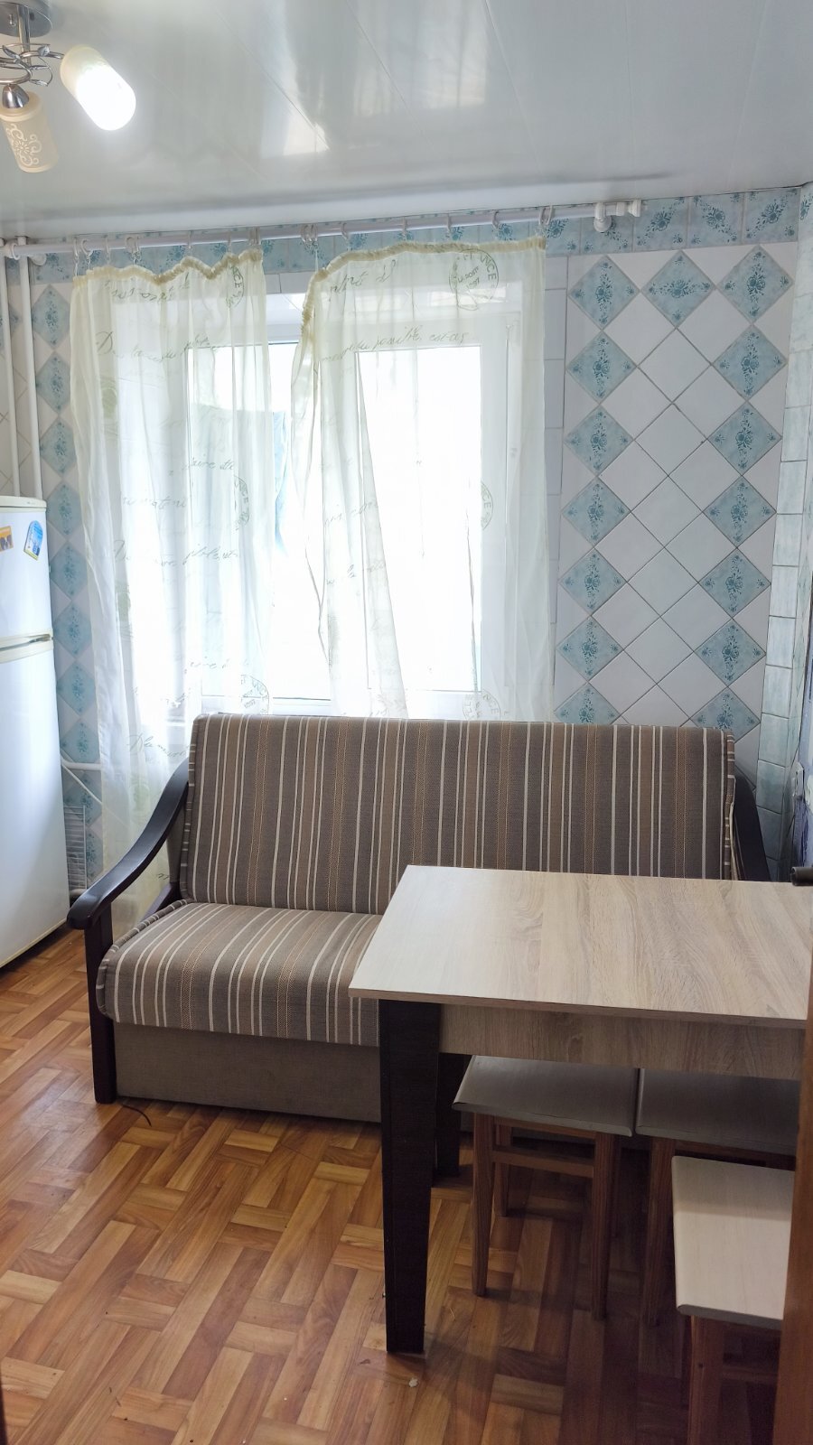 Продаж 1-кімнатної квартири 38 м², Роганська вул.