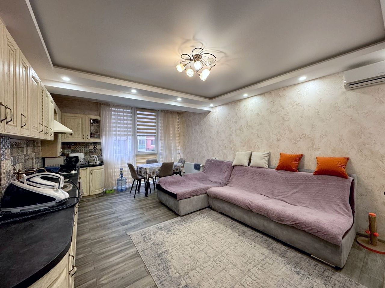 Продаж 3-кімнатної квартири 86 м², Січеславська вул., 6