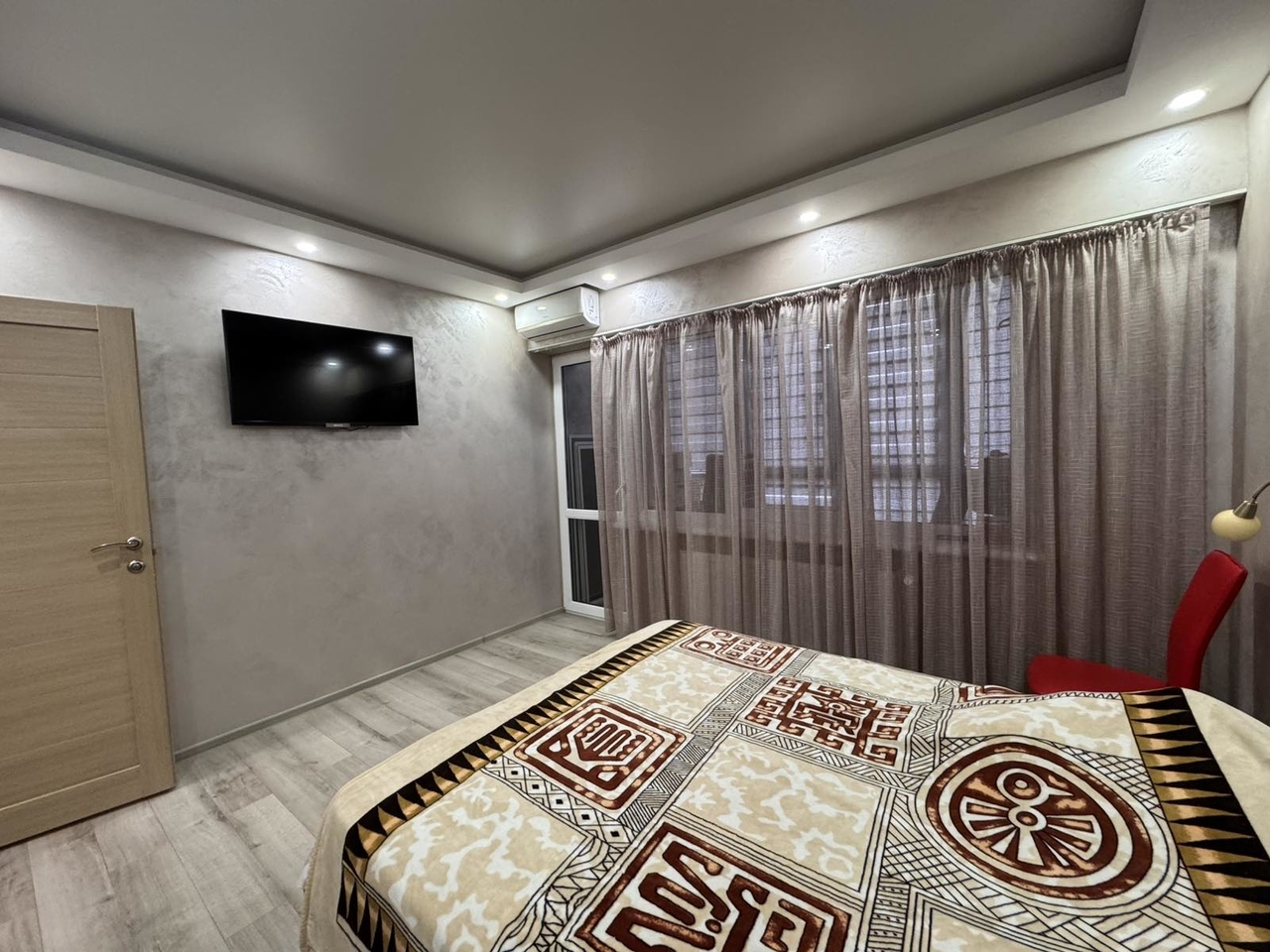 Продаж 3-кімнатної квартири 86 м², Січеславська вул., 6