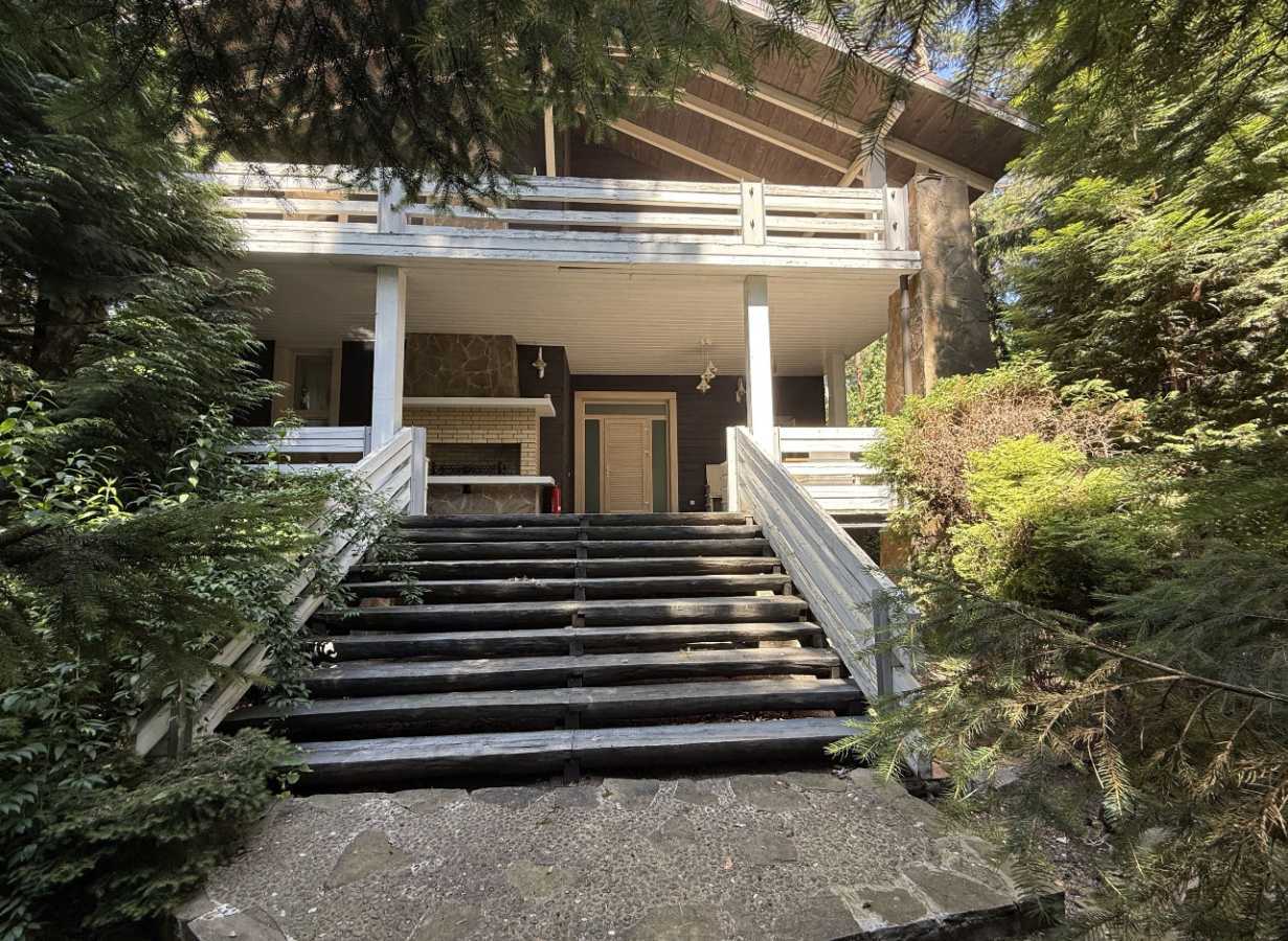 Оренда будинку 300 м², Лісова