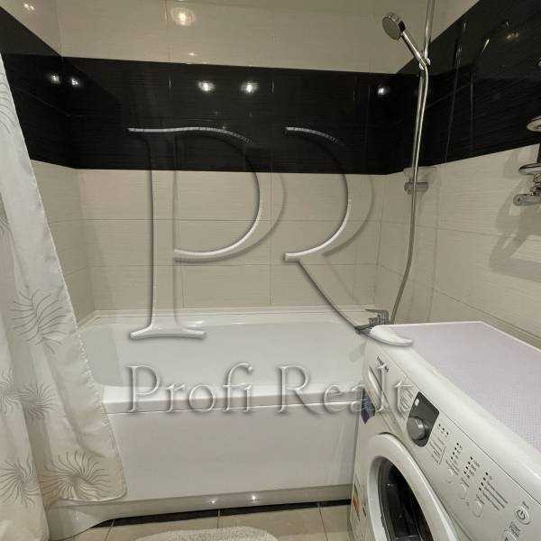 Продажа 2-комнатной квартиры 49 м², Голосеевский просп., 108к3
