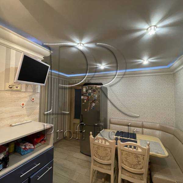 Продажа 2-комнатной квартиры 49 м², Голосеевский просп., 108к3