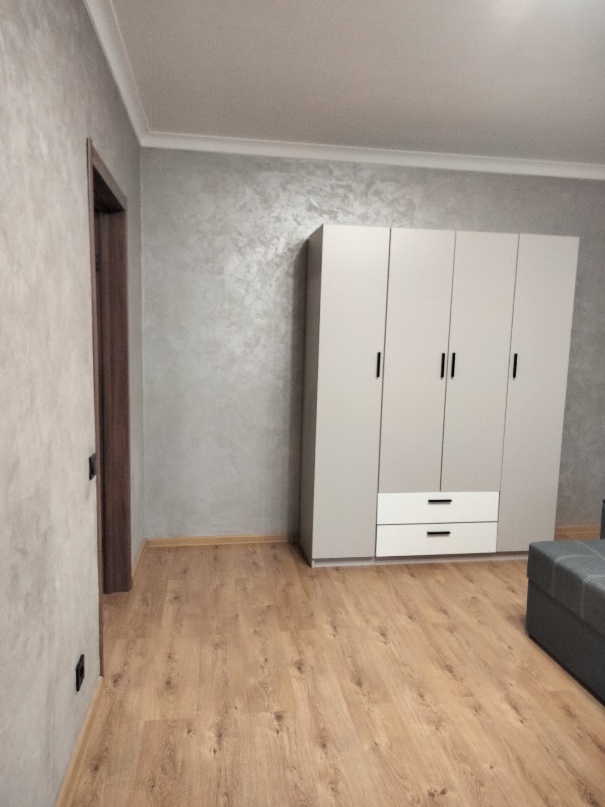 Оренда 2-кімнатної квартири 64 м², Олени Пчілки вул., 4