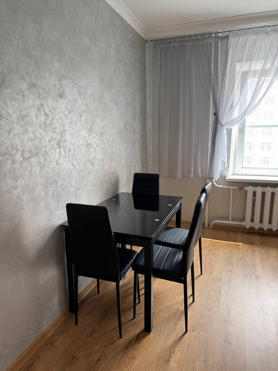 Оренда 2-кімнатної квартири 64 м², Олени Пчілки вул., 4