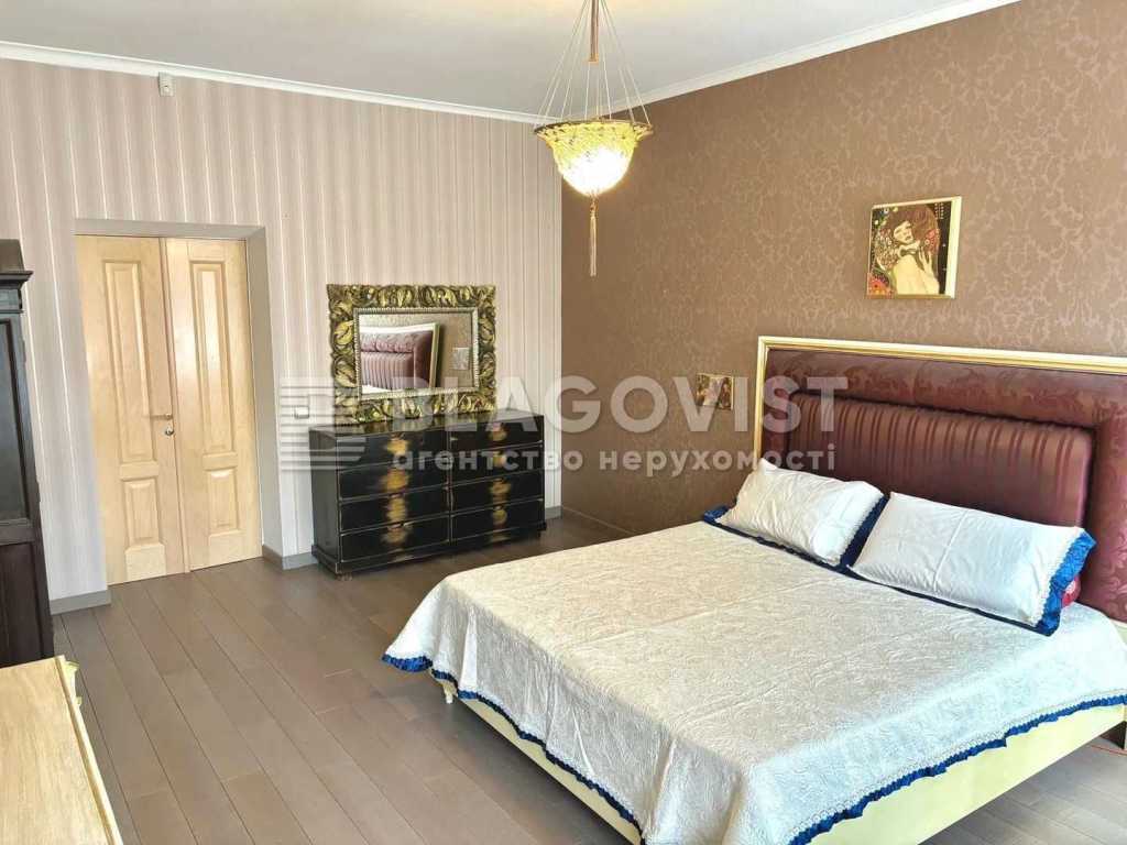 Продажа 2-комнатной квартиры 74 м², Институтская ул., 24/7