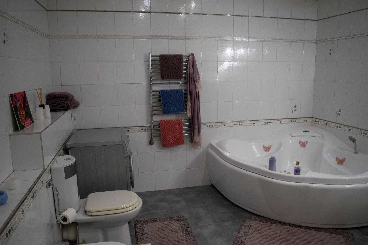 Продажа 4-комнатной квартиры 226.2 м², Маршала Тимошенко ул., 29