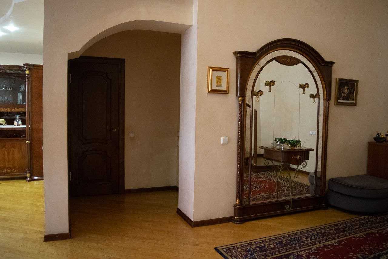 Продажа 4-комнатной квартиры 226.2 м², Маршала Тимошенко ул., 29