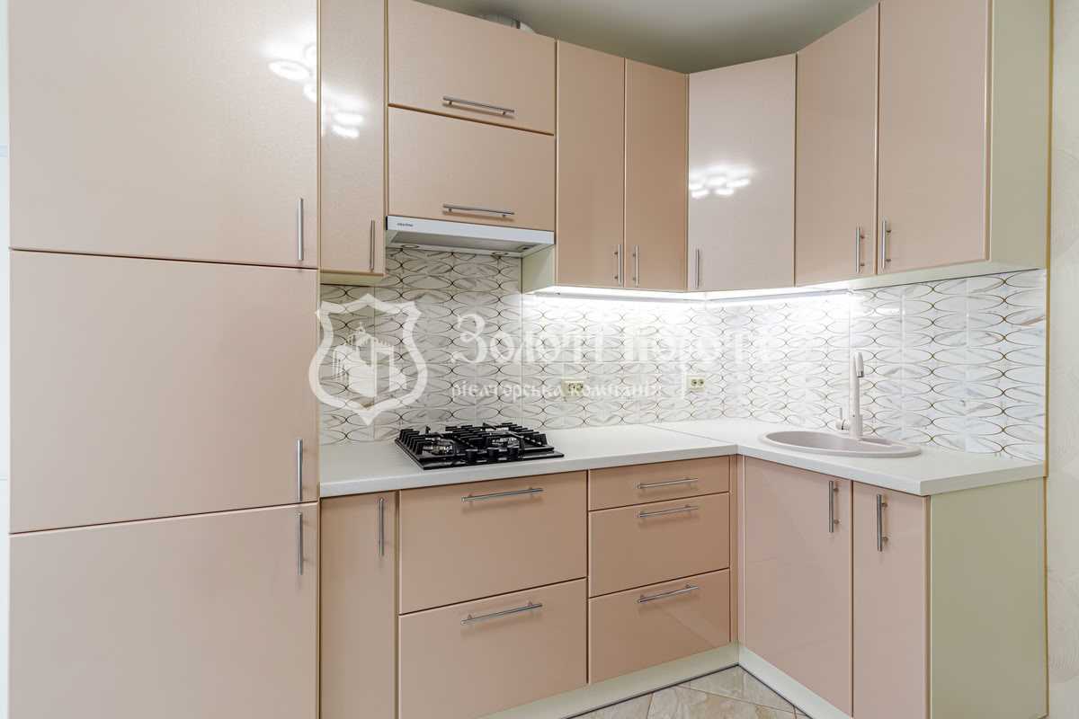 Продажа 1-комнатной квартиры 30.5 м², Соборная ул., 103/16