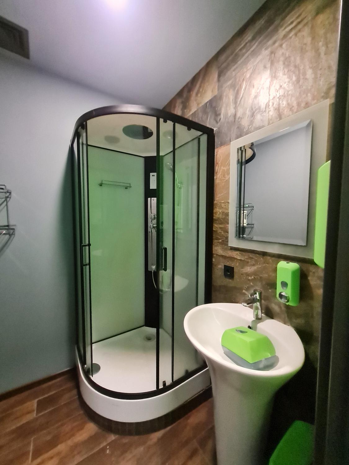 Аренда офиса 220 м², Кирилловская ул., 15