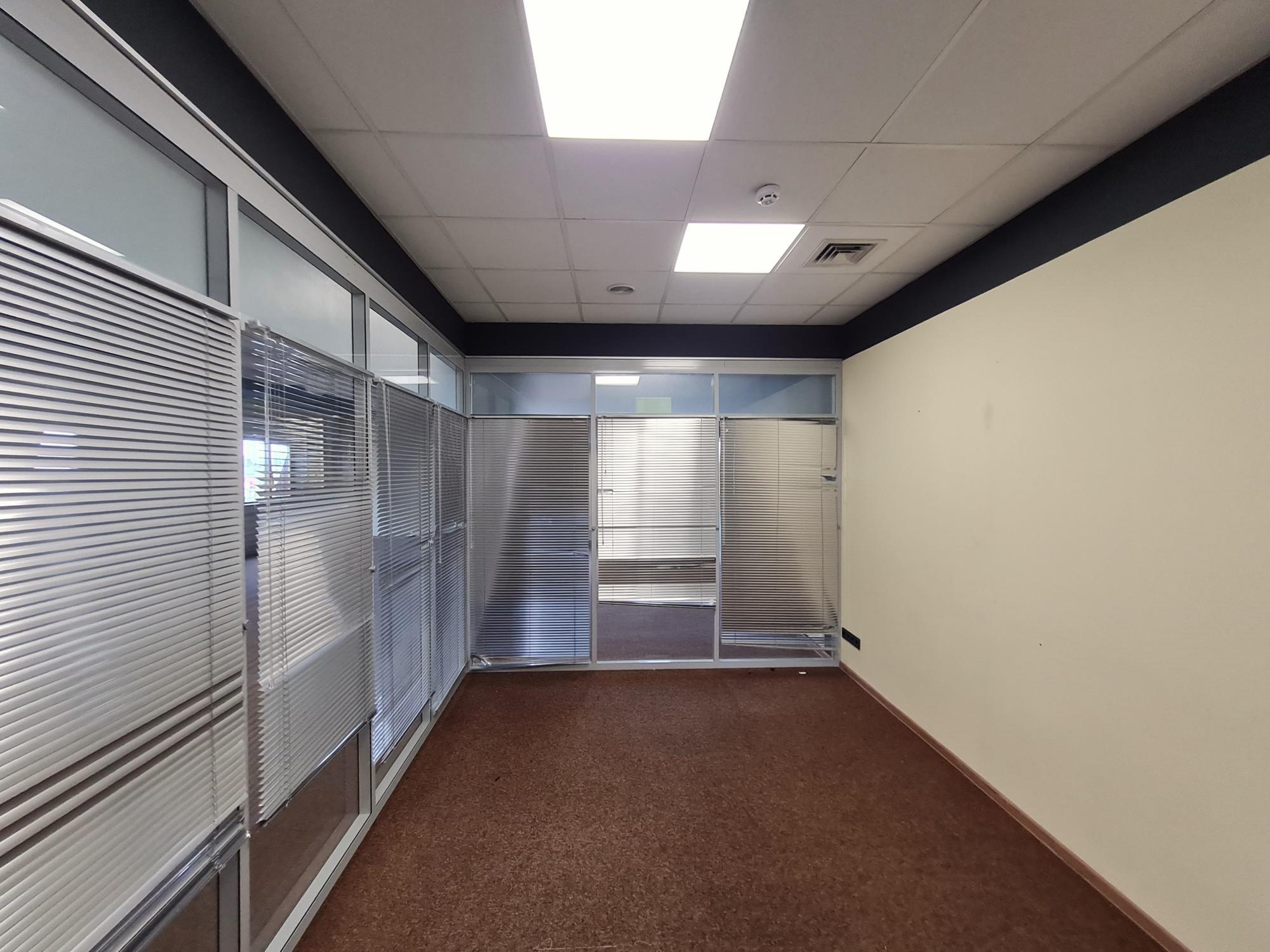Аренда офиса 220 м², Кирилловская ул., 15