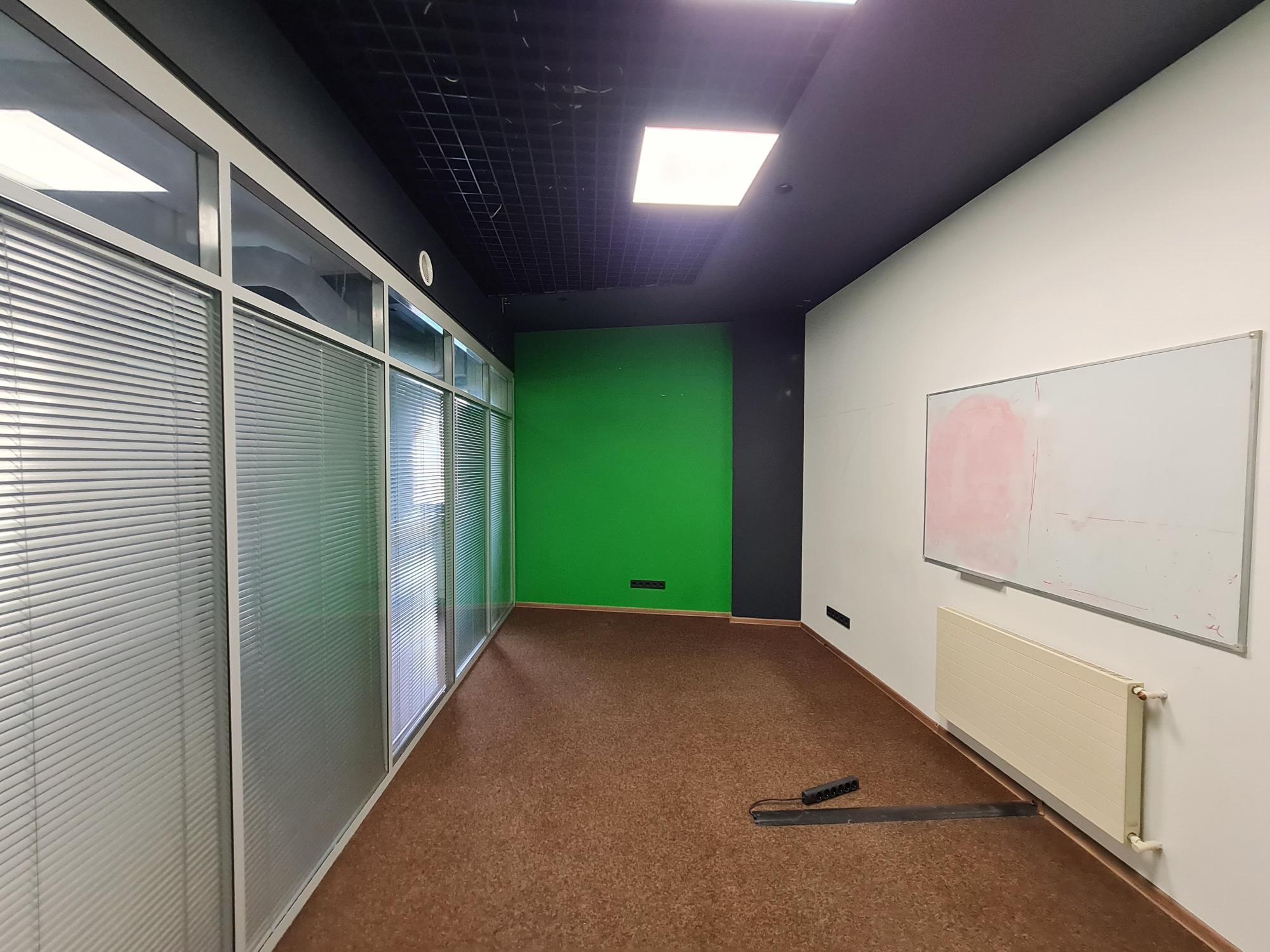 Аренда офиса 220 м², Кирилловская ул., 15
