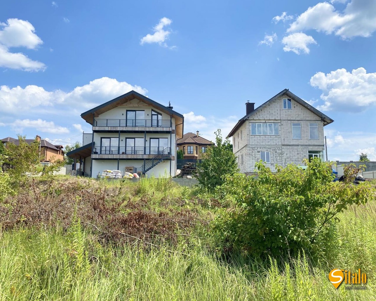 Продаж ділянки під індивідуальне житлове будівництво 8 соток