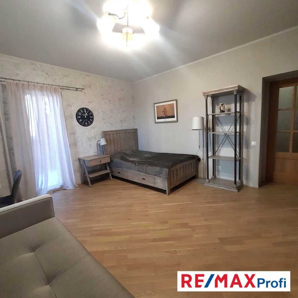 Аренда 3-комнатной квартиры 135 м², Героев Сталинграда просп., 22