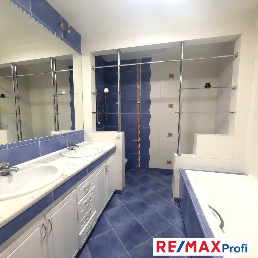 Аренда 3-комнатной квартиры 135 м², Героев Сталинграда просп., 22