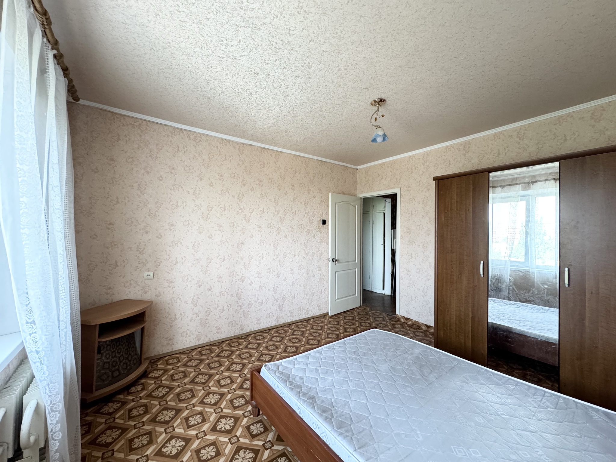 Продаж 2-кімнатної квартири 55 м², Бурштинова вул., 42