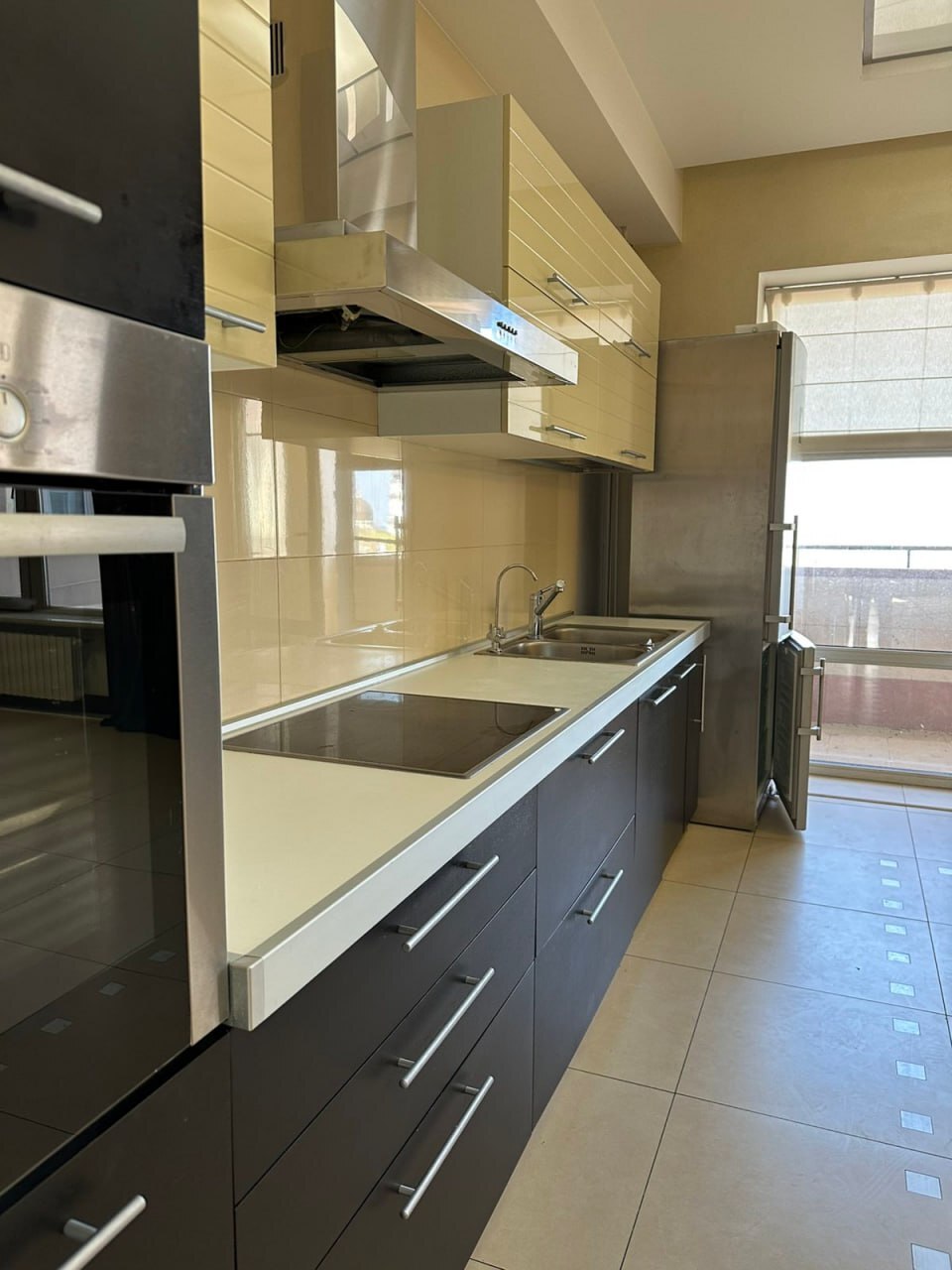 Продаж 3-кімнатної квартири 130 м², Новосельского вул., 69/71