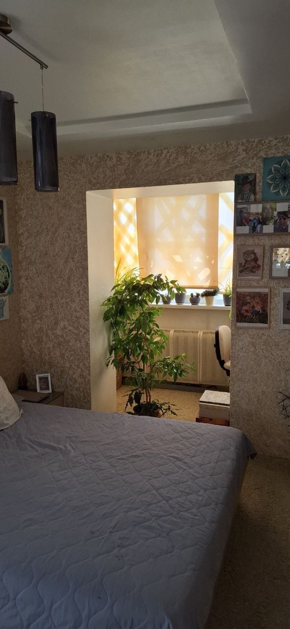 Продаж 4-кімнатної квартири 84 м²
