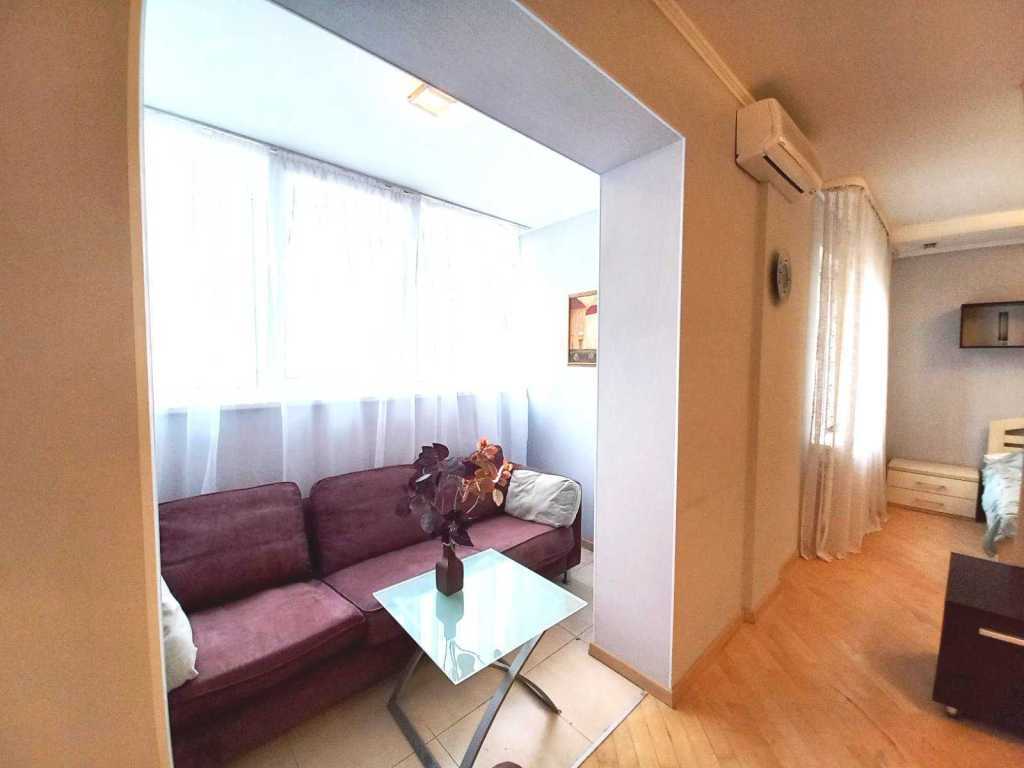 Продаж 2-кімнатної квартири 56 м², Харківське шосе, 56