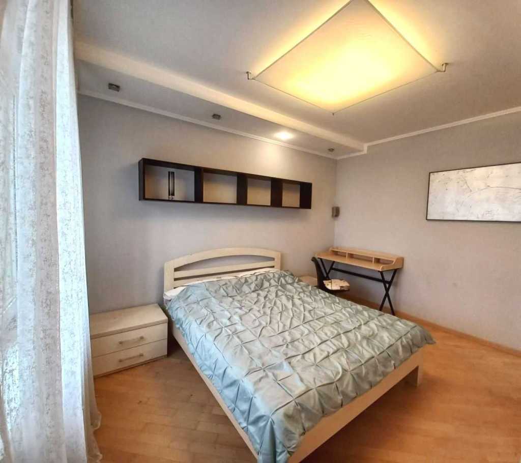 Продаж 2-кімнатної квартири 56 м², Харківське шосе, 56