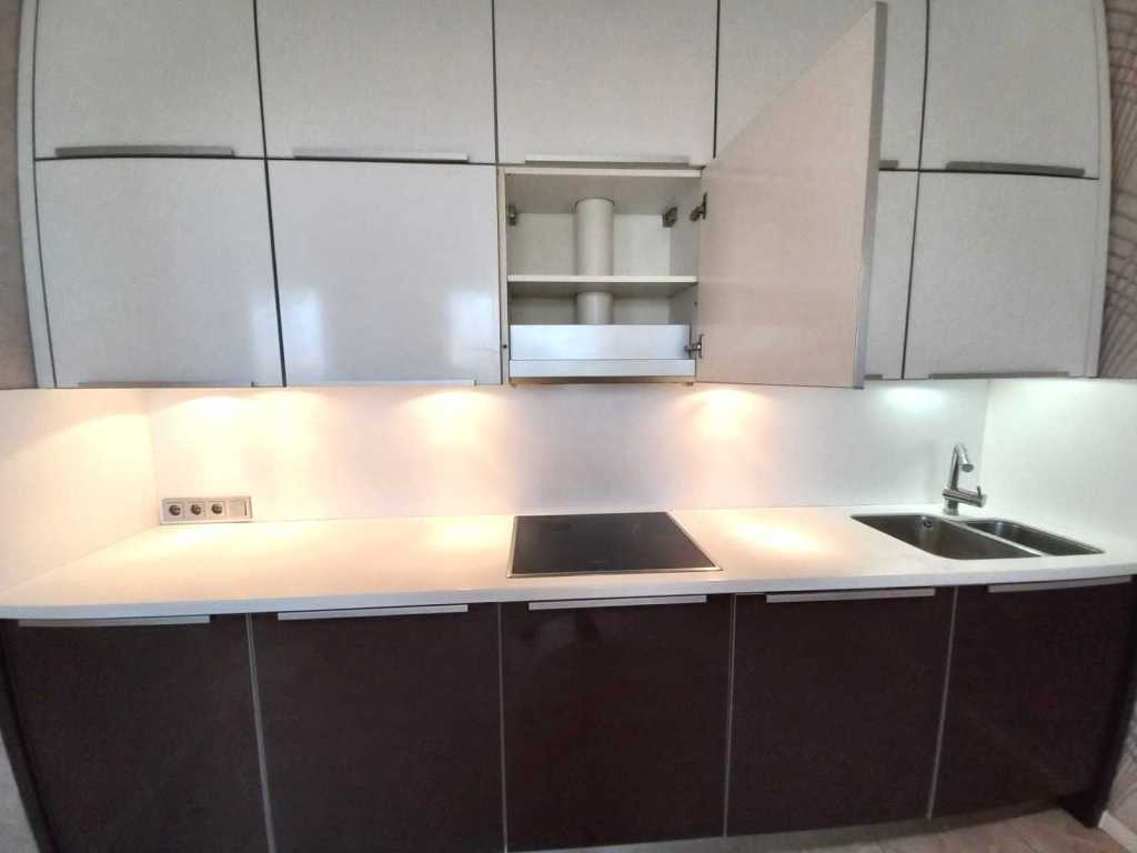 Продаж 2-кімнатної квартири 56 м², Харківське шосе, 56