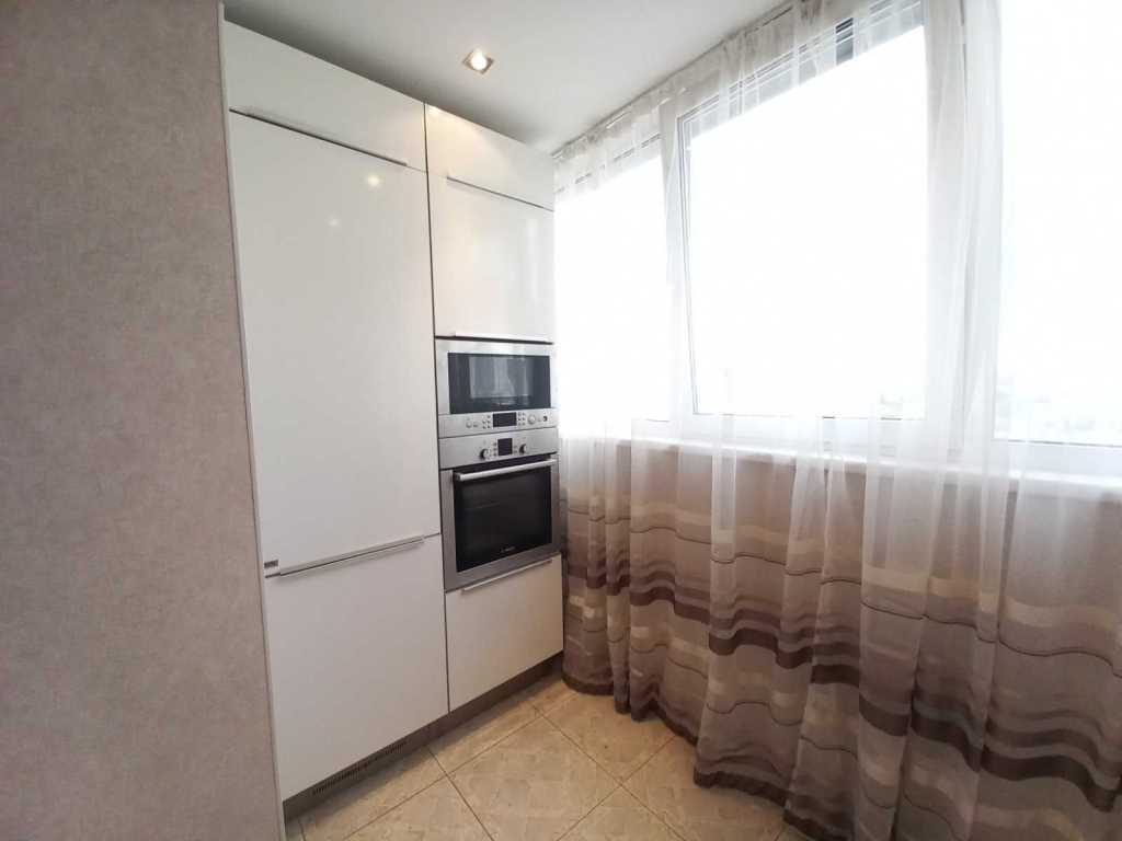 Продаж 2-кімнатної квартири 56 м², Харківське шосе, 56