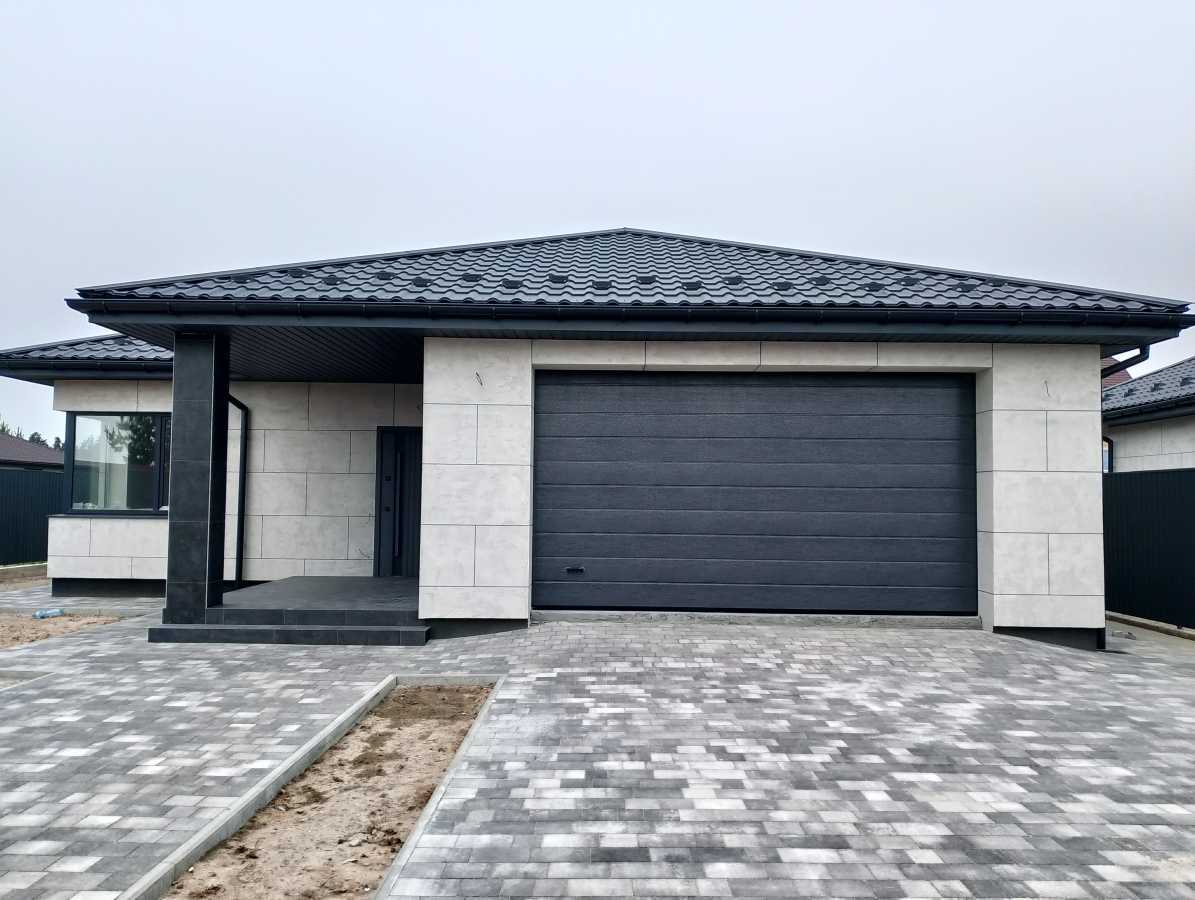 Продаж 4-кімнатної квартири 185 м²