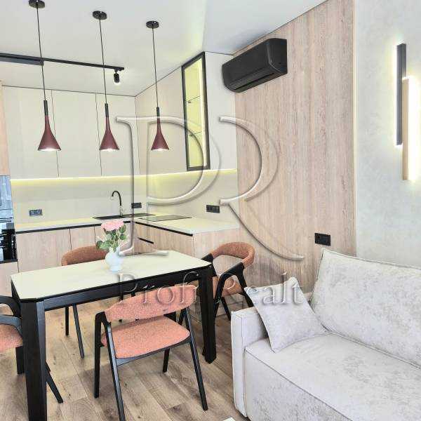 Продажа 1-комнатной квартиры 74 м², Родини Крістерів вулиця, 14