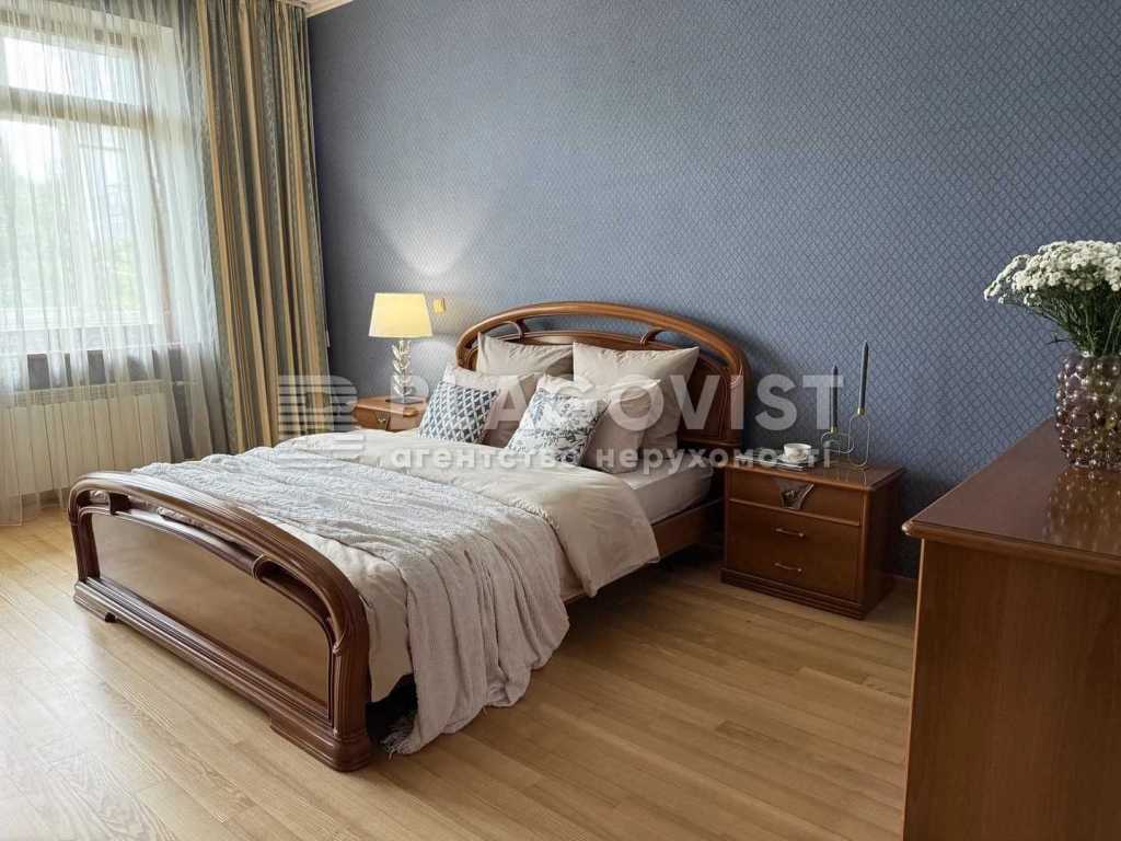 Оренда 4-кімнатної квартири 160 м², Виноградний пров., 4