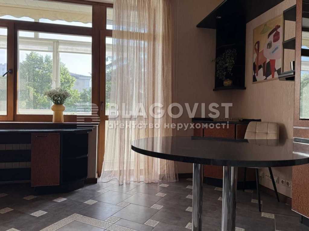 Оренда 4-кімнатної квартири 160 м², Виноградний пров., 4