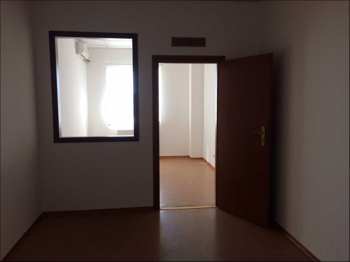 Оренда офісу 286.6 м², Вікентія Хвойки вул., 21