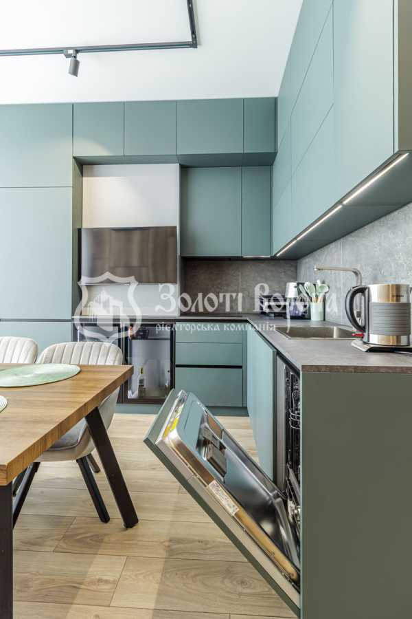 Продажа 2-комнатной квартиры 85 м², Каховская ул., 62
