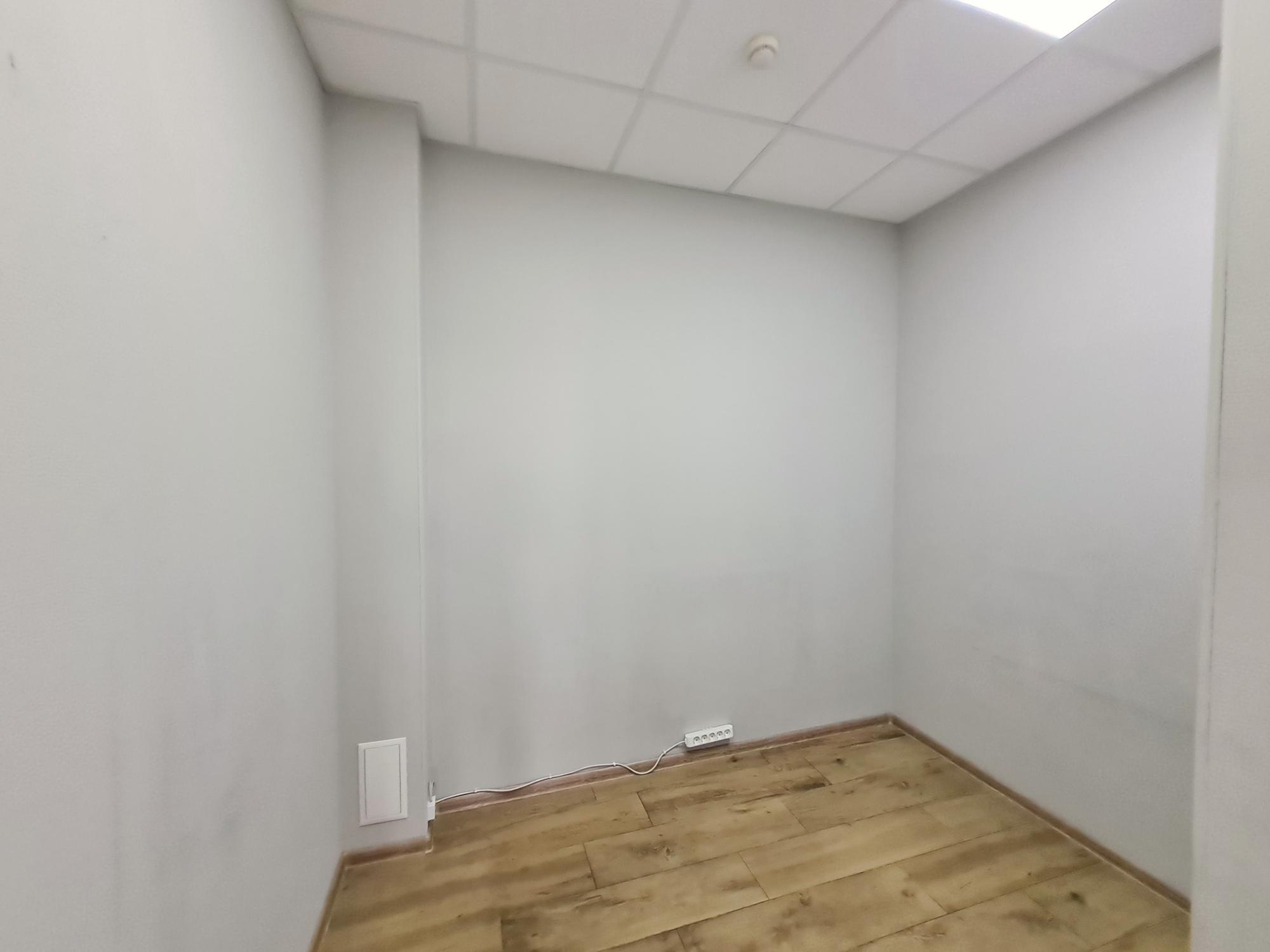 Оренда офісу 291 м², Іллінська вул., 8