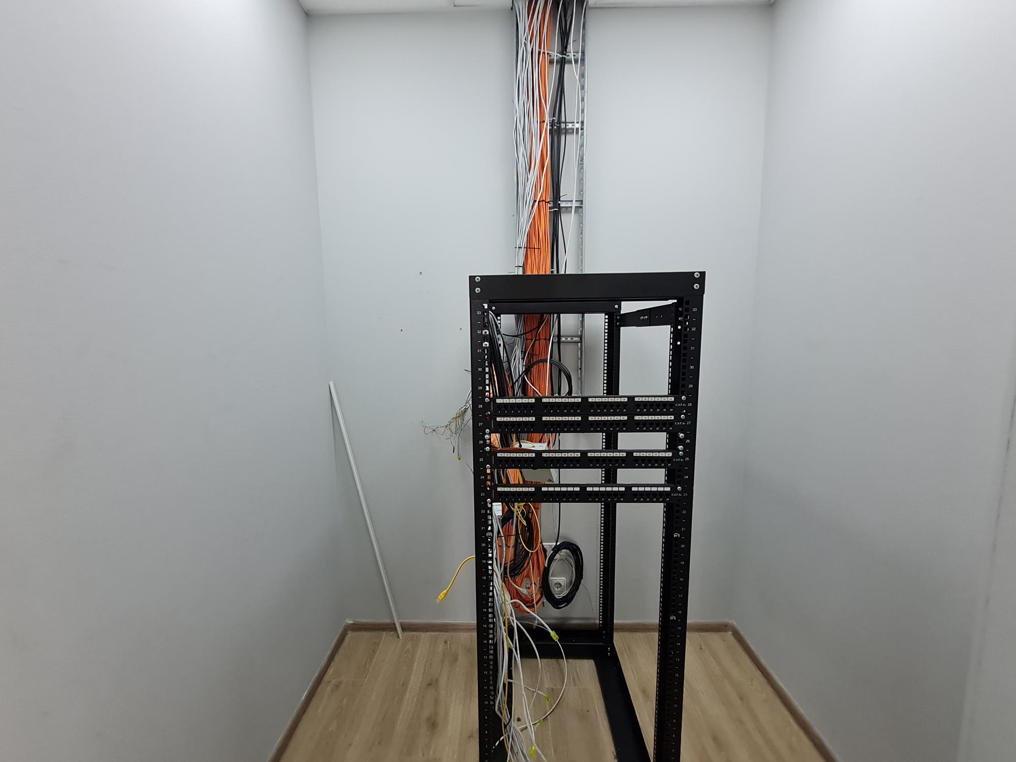 Оренда офісу 291 м², Іллінська вул., 8