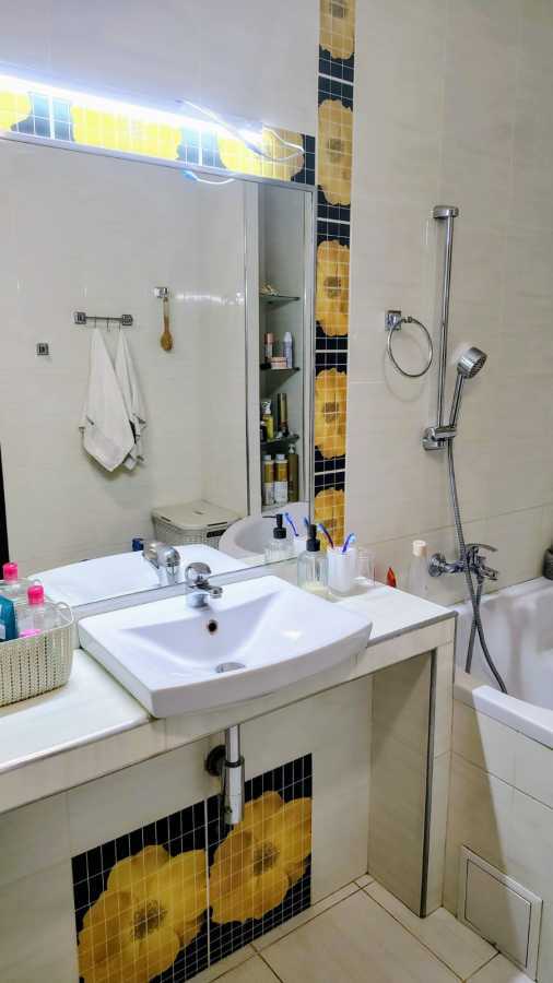 Аренда 3-комнатной квартиры 70 м², Михаила Донца ул., Драгоманова, 6/1