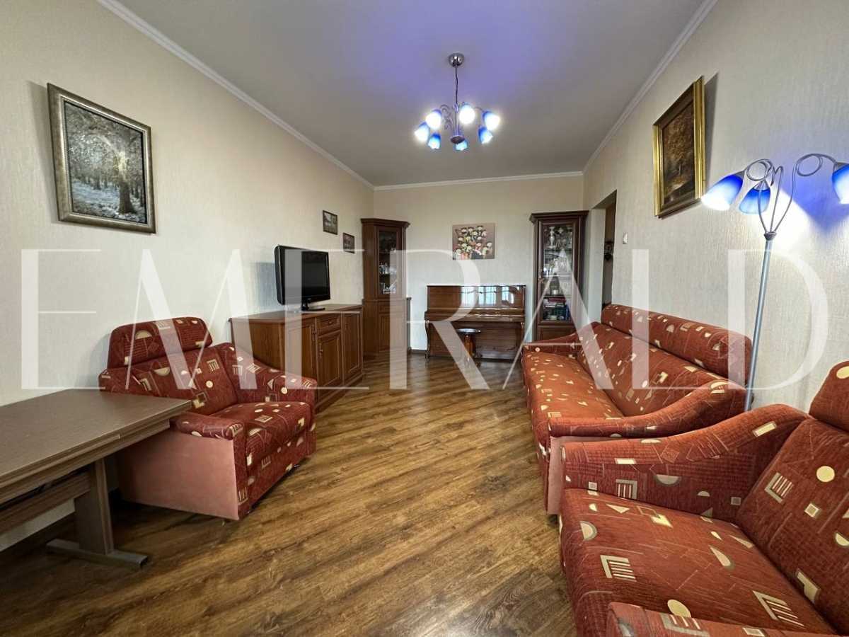 Продаж 2-кімнатної квартири 60.3 м², Архітектора Ніколаєва вул., 9А