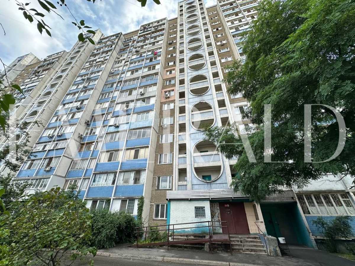 Продаж 2-кімнатної квартири 60.3 м², Архітектора Ніколаєва вул., 9А