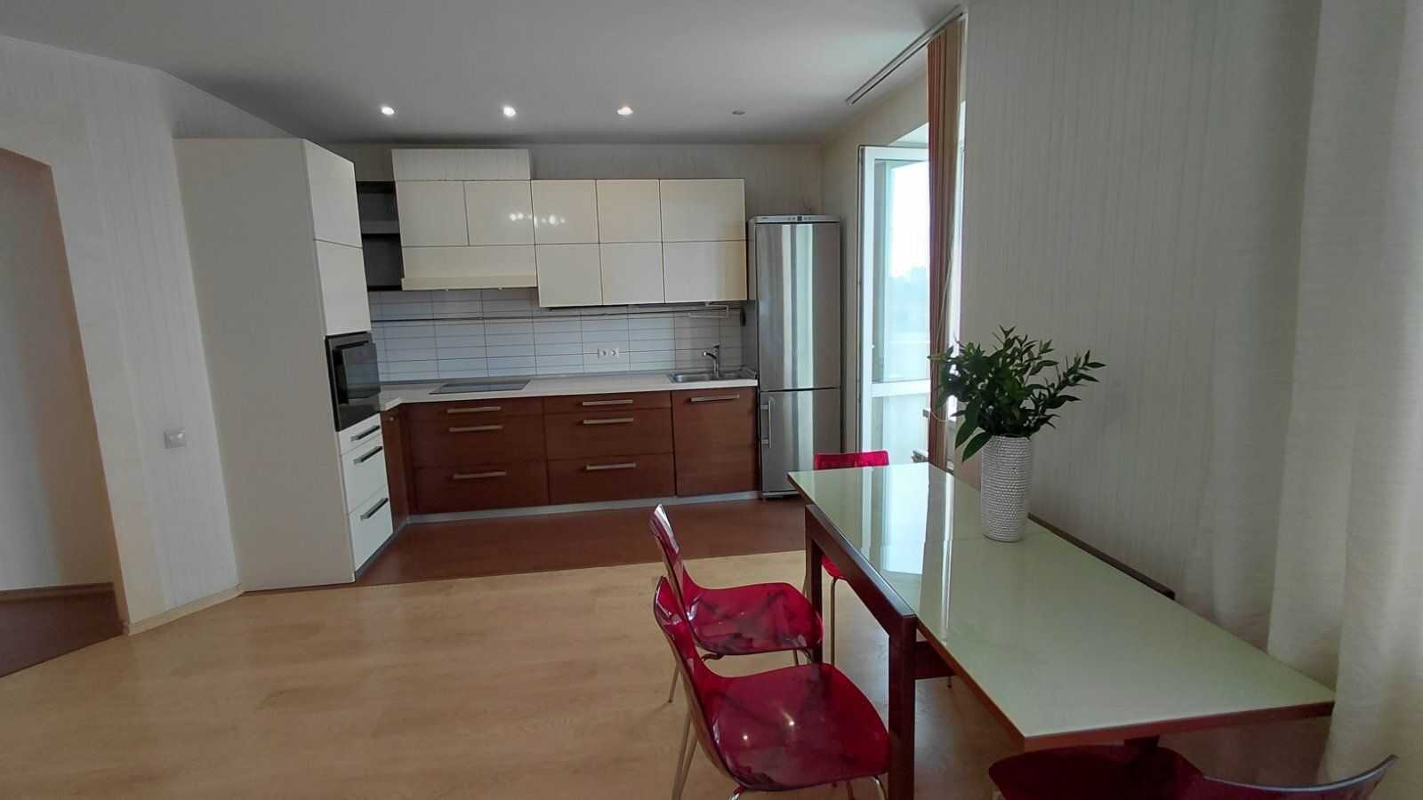 Продаж 2-кімнатної квартири 61 м², Вацлава Гавела бул., 7В