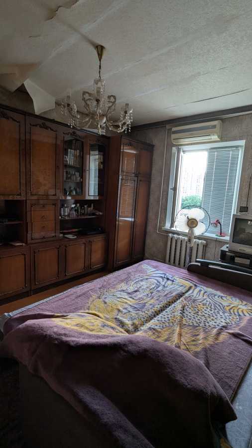 Продажа 1-комнатной квартиры 28 м², Лукьяновская ул., 11