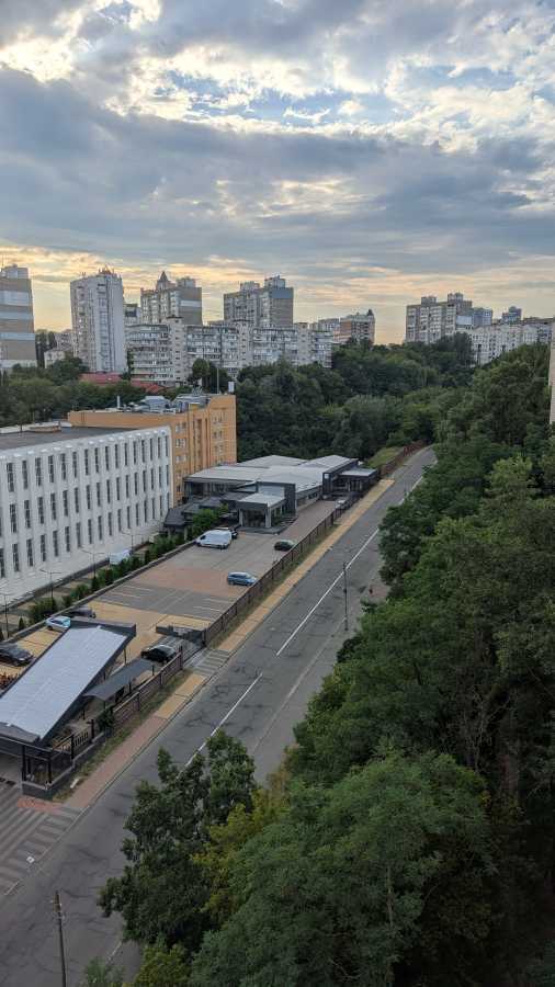 Продажа 1-комнатной квартиры 28 м², Лукьяновская ул., 11
