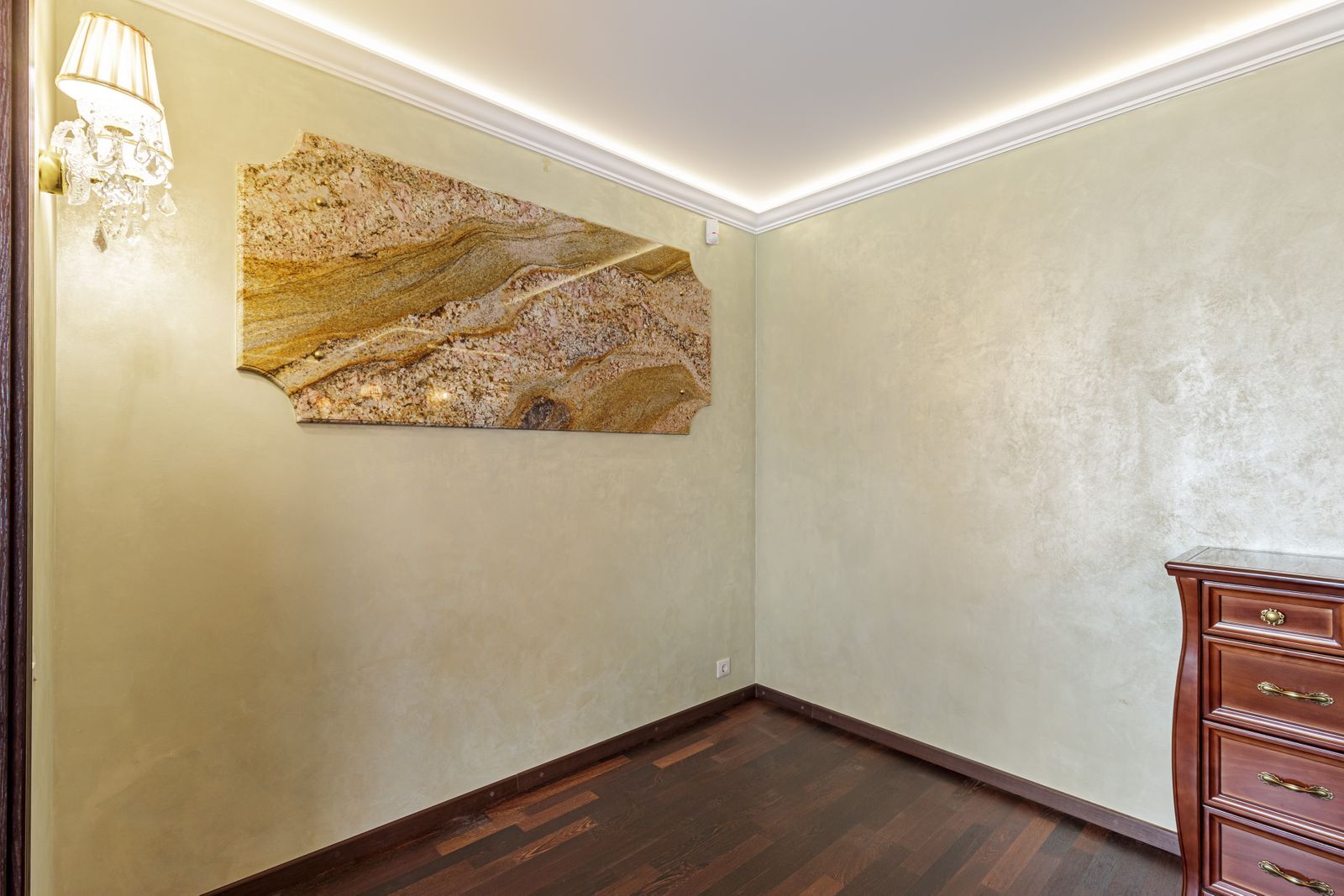 Продажа 5-комнатной квартиры 172 м², Боголюбова ул., 16