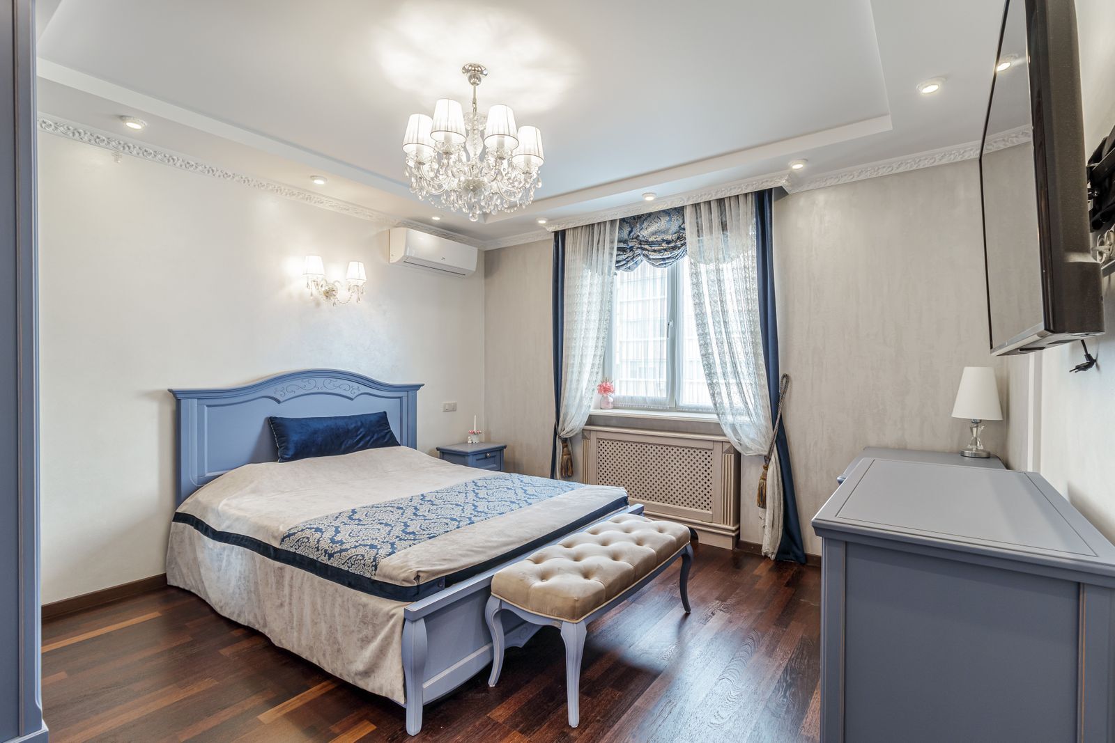 Продажа 5-комнатной квартиры 172 м², Боголюбова ул., 16
