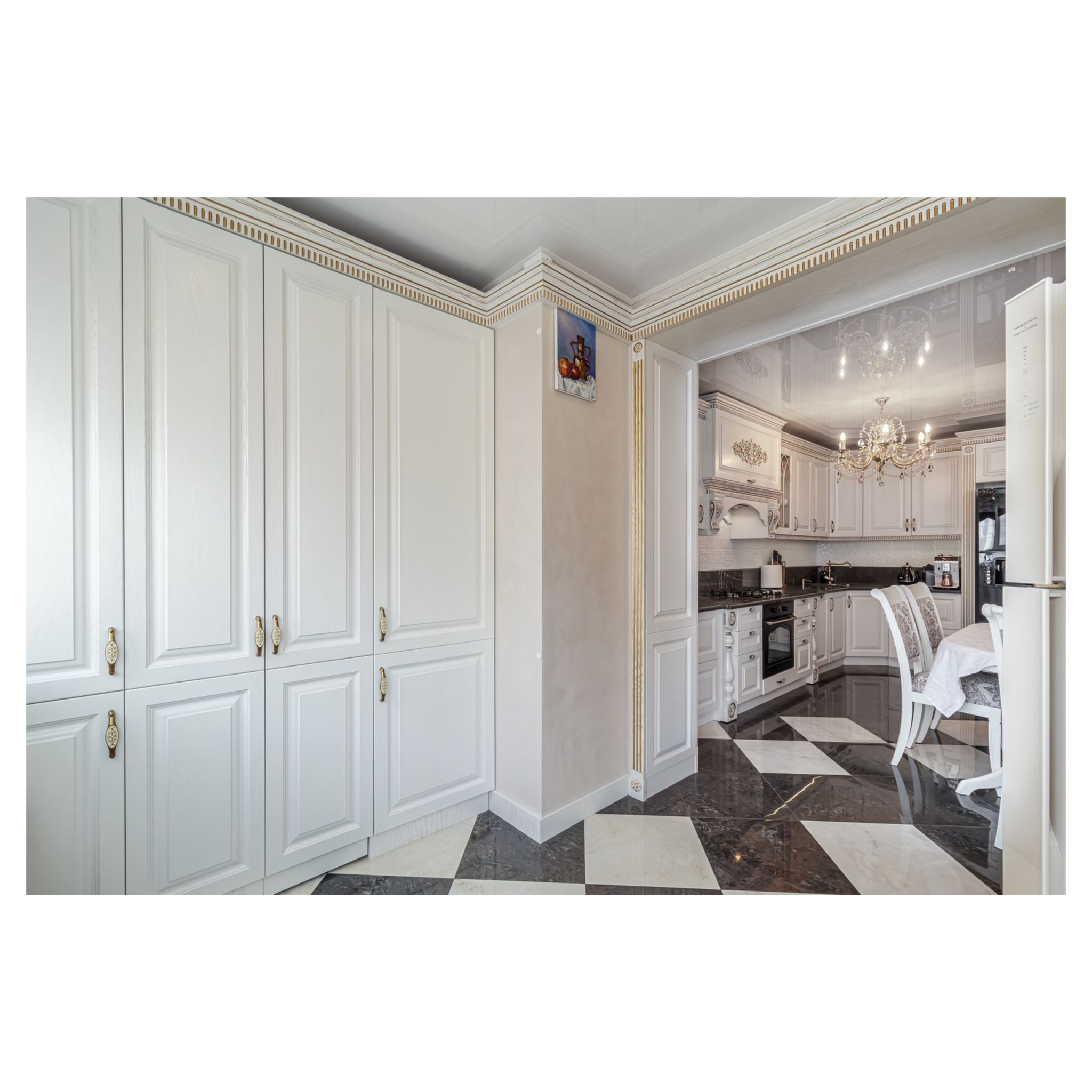 Продажа 5-комнатной квартиры 172 м², Боголюбова ул., 16