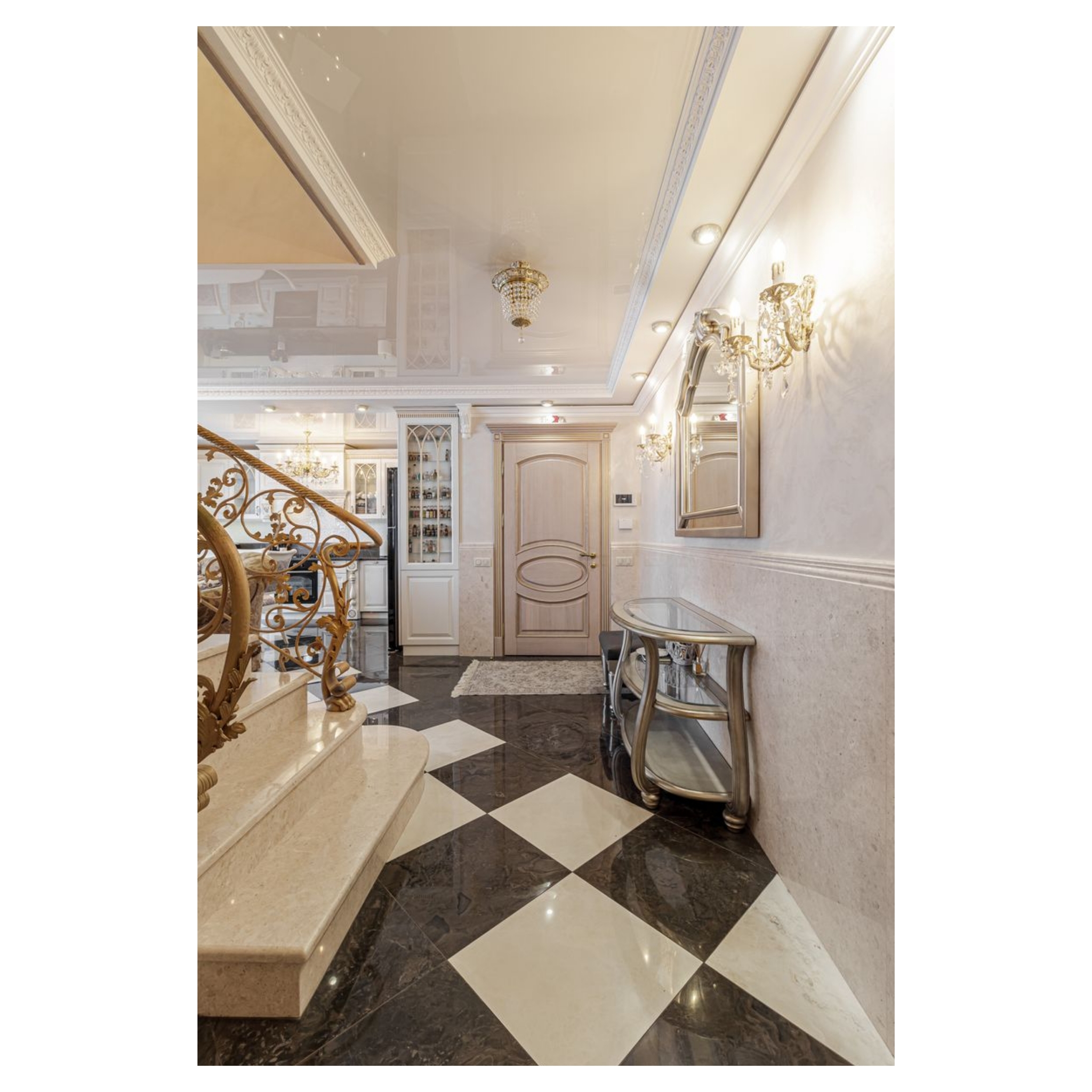 Продажа 5-комнатной квартиры 172 м², Боголюбова ул., 16