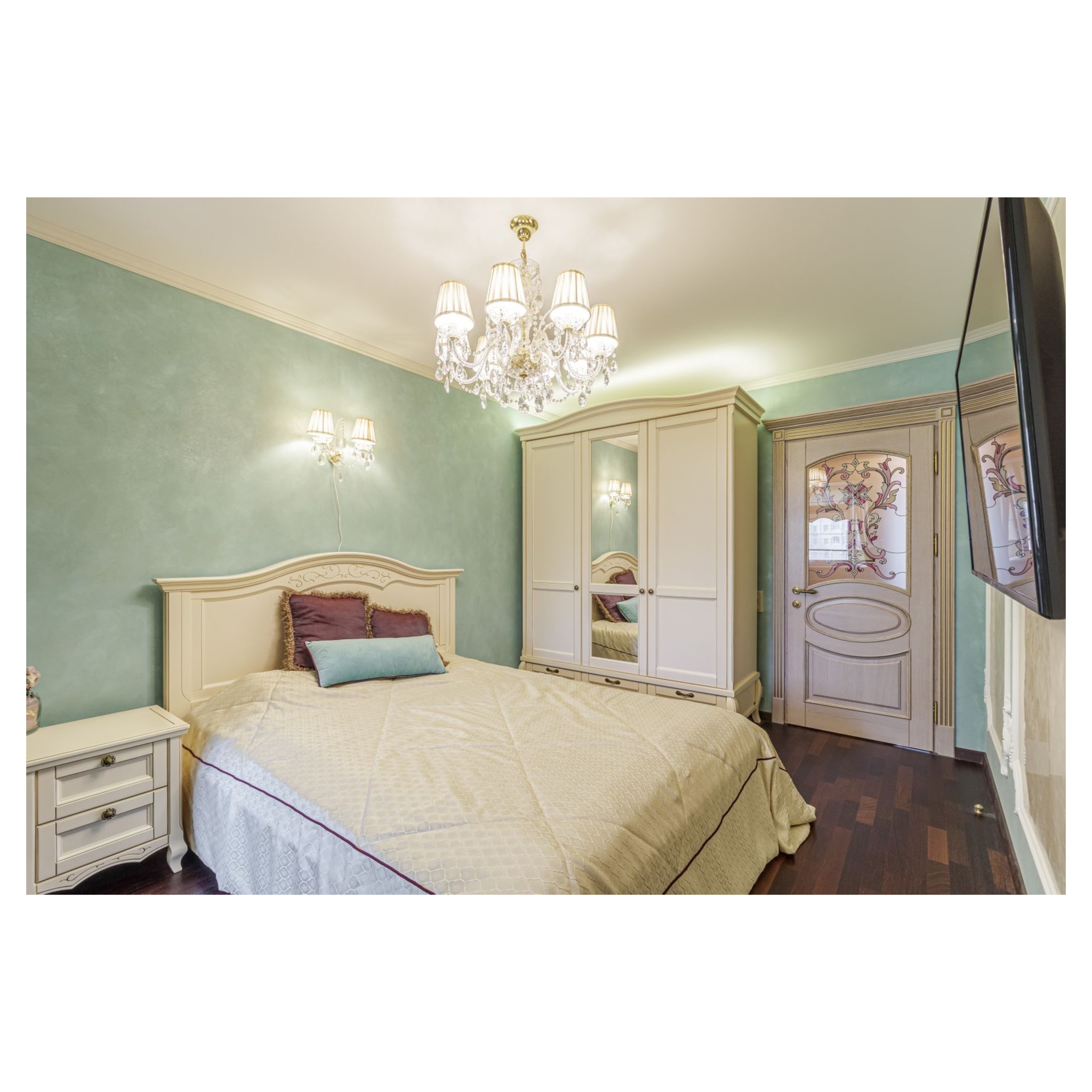 Продажа 5-комнатной квартиры 172 м², Боголюбова ул., 16