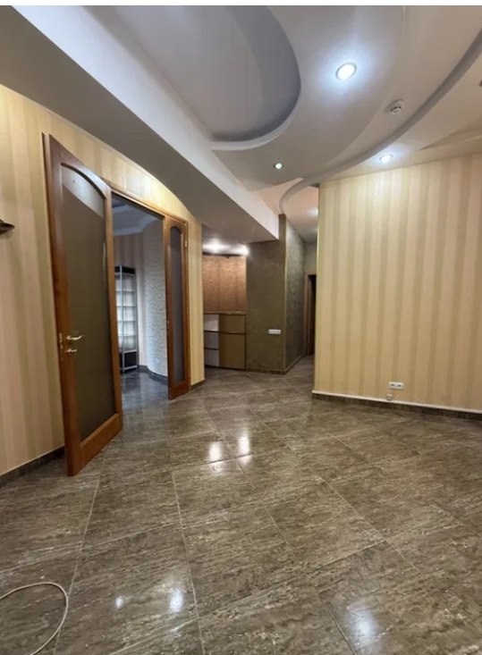 Оренда приміщення вільного призначення 120 м², Генуэзская вул.