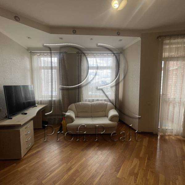Продажа 1-комнатной квартиры 55 м², Евгения Коновальца ул., 36Б