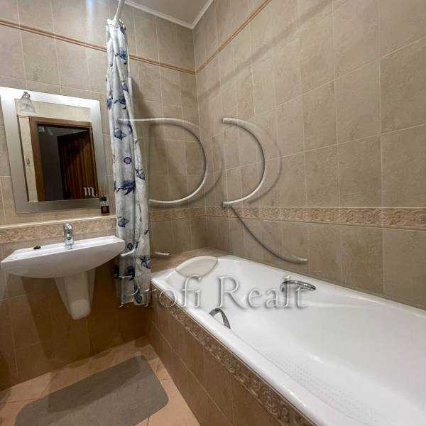 Продажа 1-комнатной квартиры 55 м², Евгения Коновальца ул., 36Б