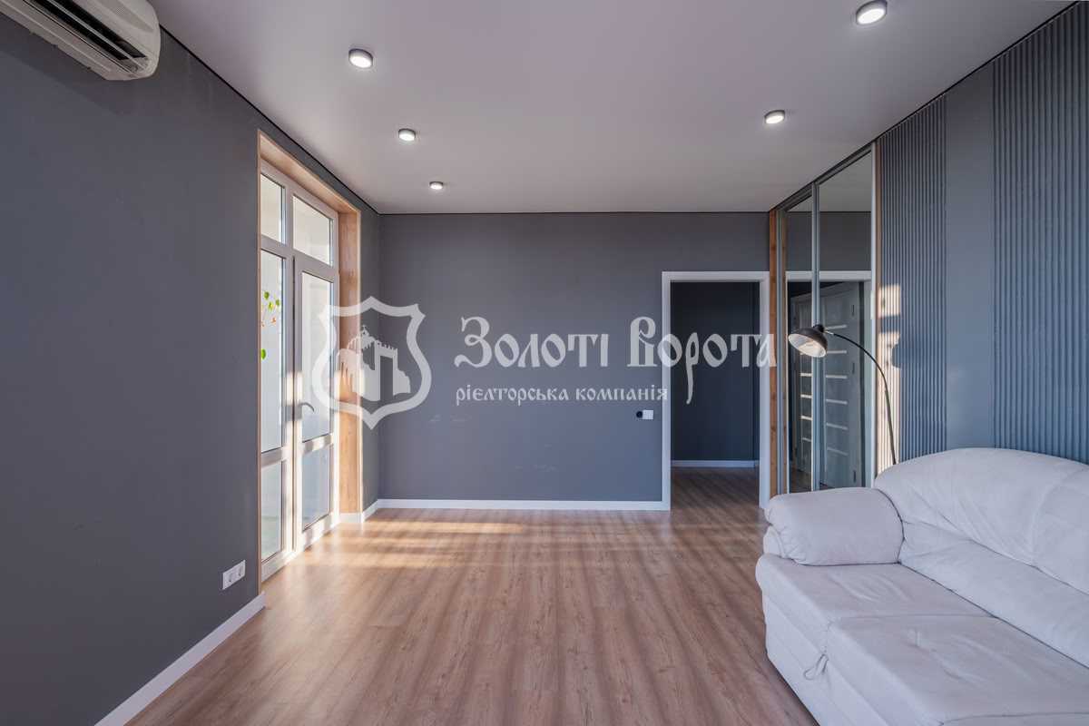 Продажа 3-комнатной квартиры 99.2 м², Соборная ул., 18