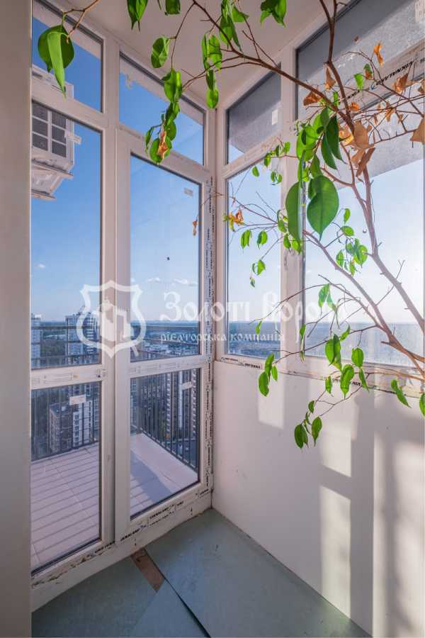 Продажа 3-комнатной квартиры 99.2 м², Соборная ул., 18