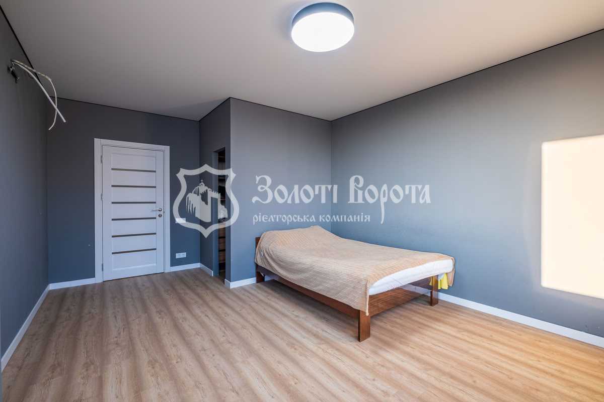 Продажа 3-комнатной квартиры 99.2 м², Соборная ул., 18